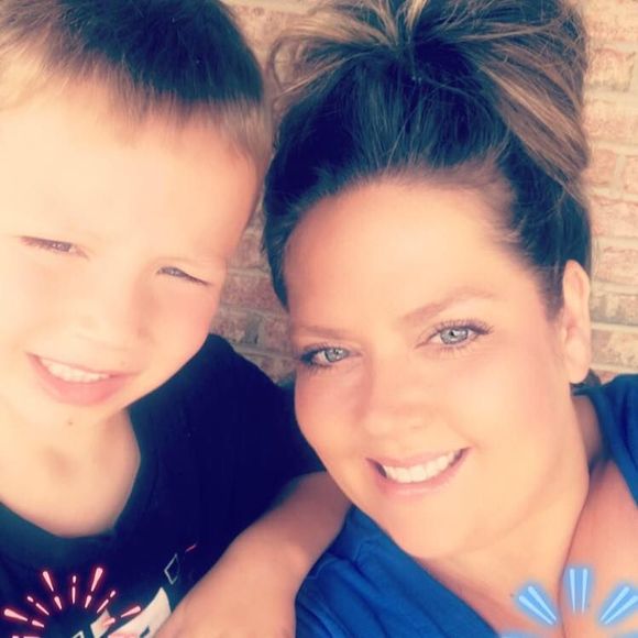 Meet your Posher, Amanda - Picture 1 of 1